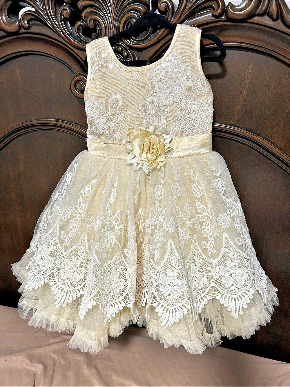BeU Girls Formal Floral Lace Tulle Dress Size 20